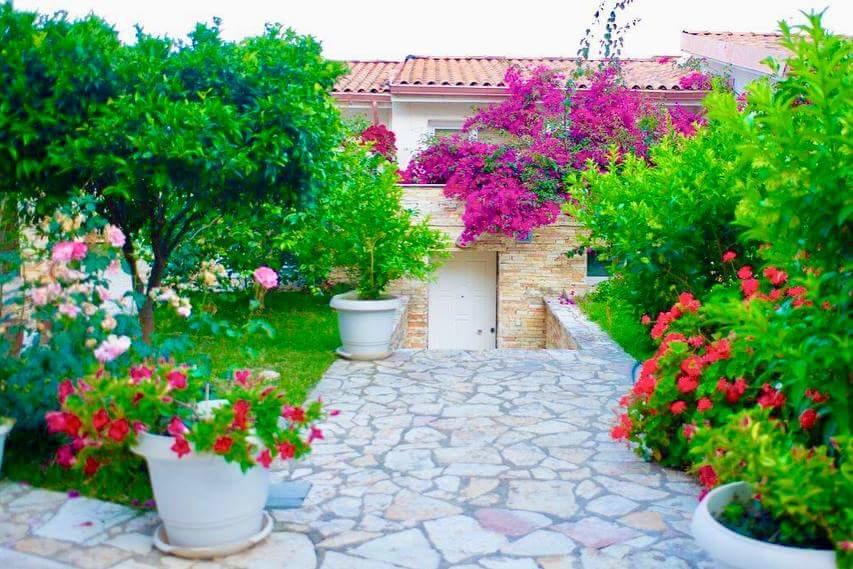 Bougainvill Sunset Villa ساراندا المظهر الخارجي الصورة