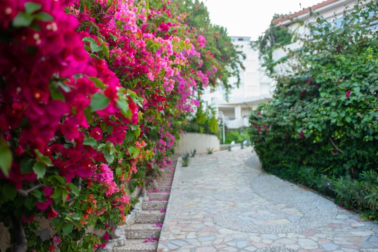 Bougainvill Sunset Villa ساراندا المظهر الخارجي الصورة