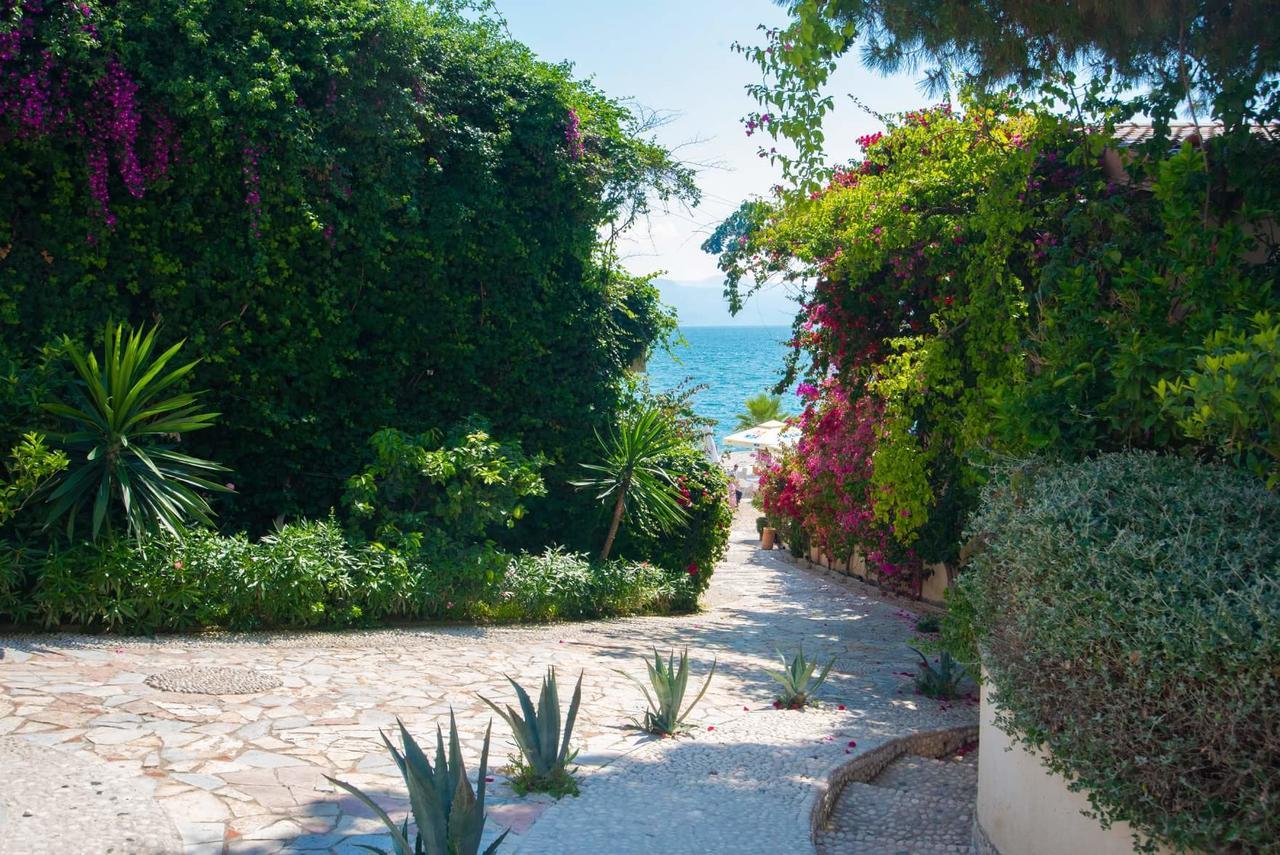 Bougainvill Sunset Villa ساراندا المظهر الخارجي الصورة