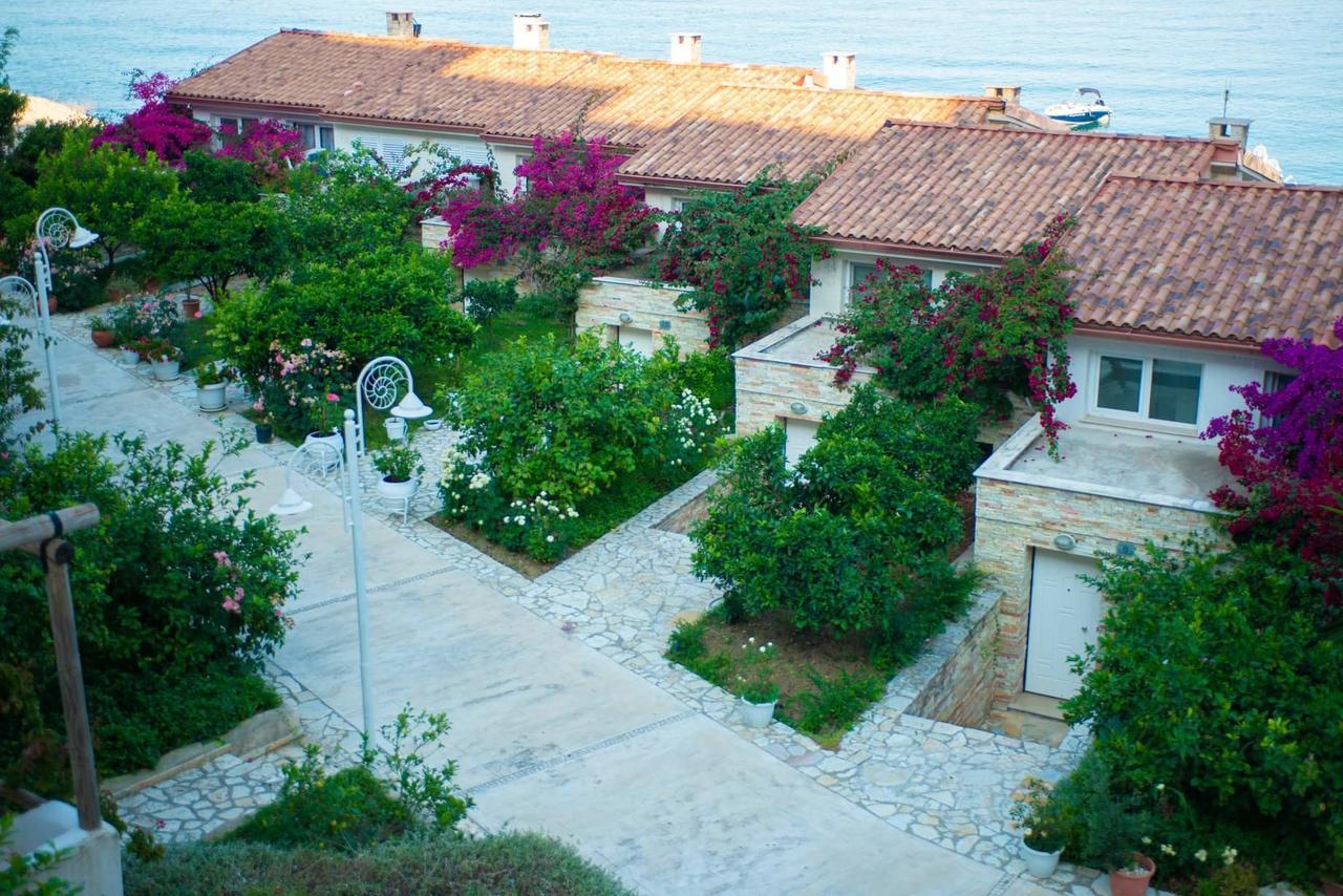 Bougainvill Sunset Villa ساراندا المظهر الخارجي الصورة