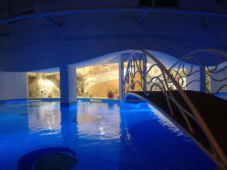 Bougainvill Sunset Villa ساراندا المظهر الخارجي الصورة